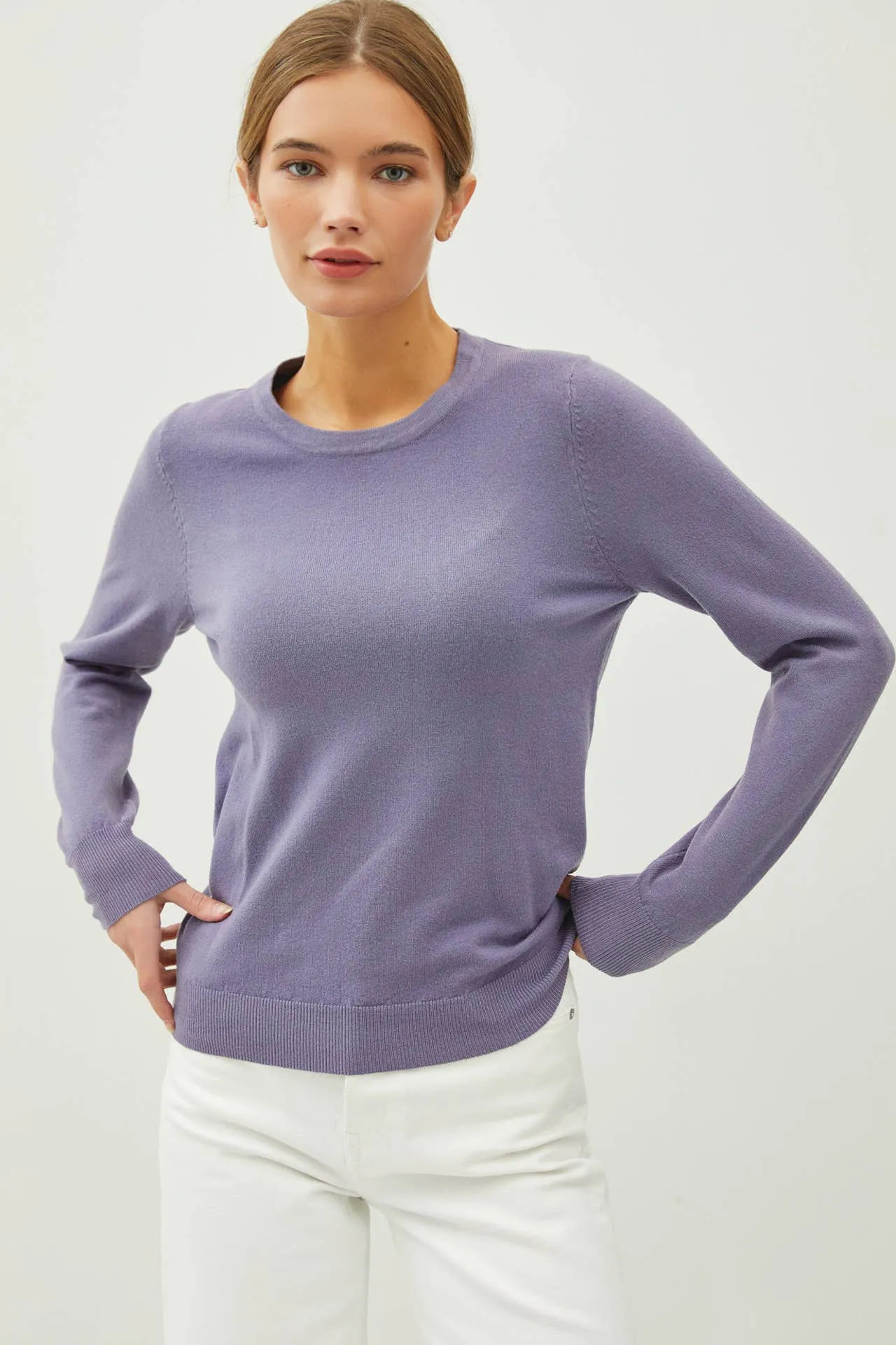 BASIC CREW NECK SOFT KNIT SWEATER