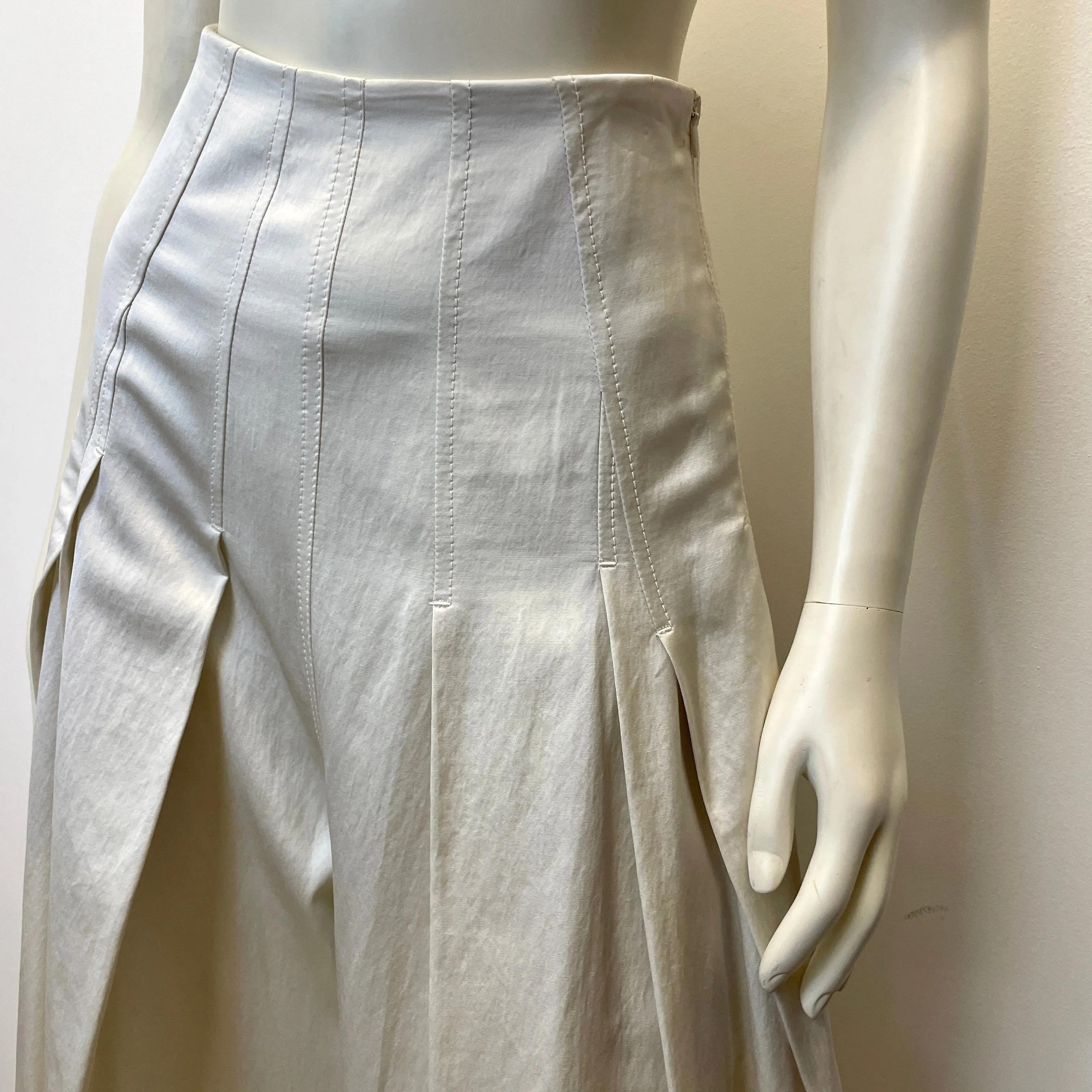 Brunello Cucinelli Vintage Designer Made in Italy Palazzo Trousers in Champagne Size 28"