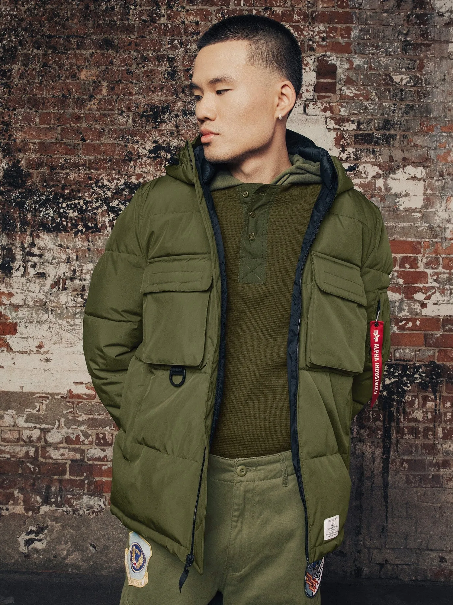 HOODED PUFFER JACKET (SEASONAL)