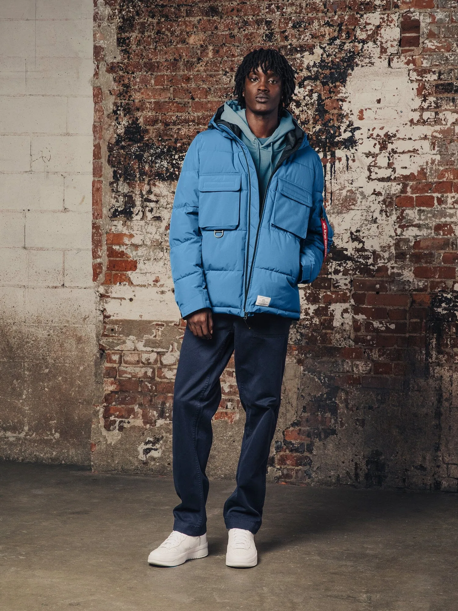 HOODED PUFFER JACKET (SEASONAL)