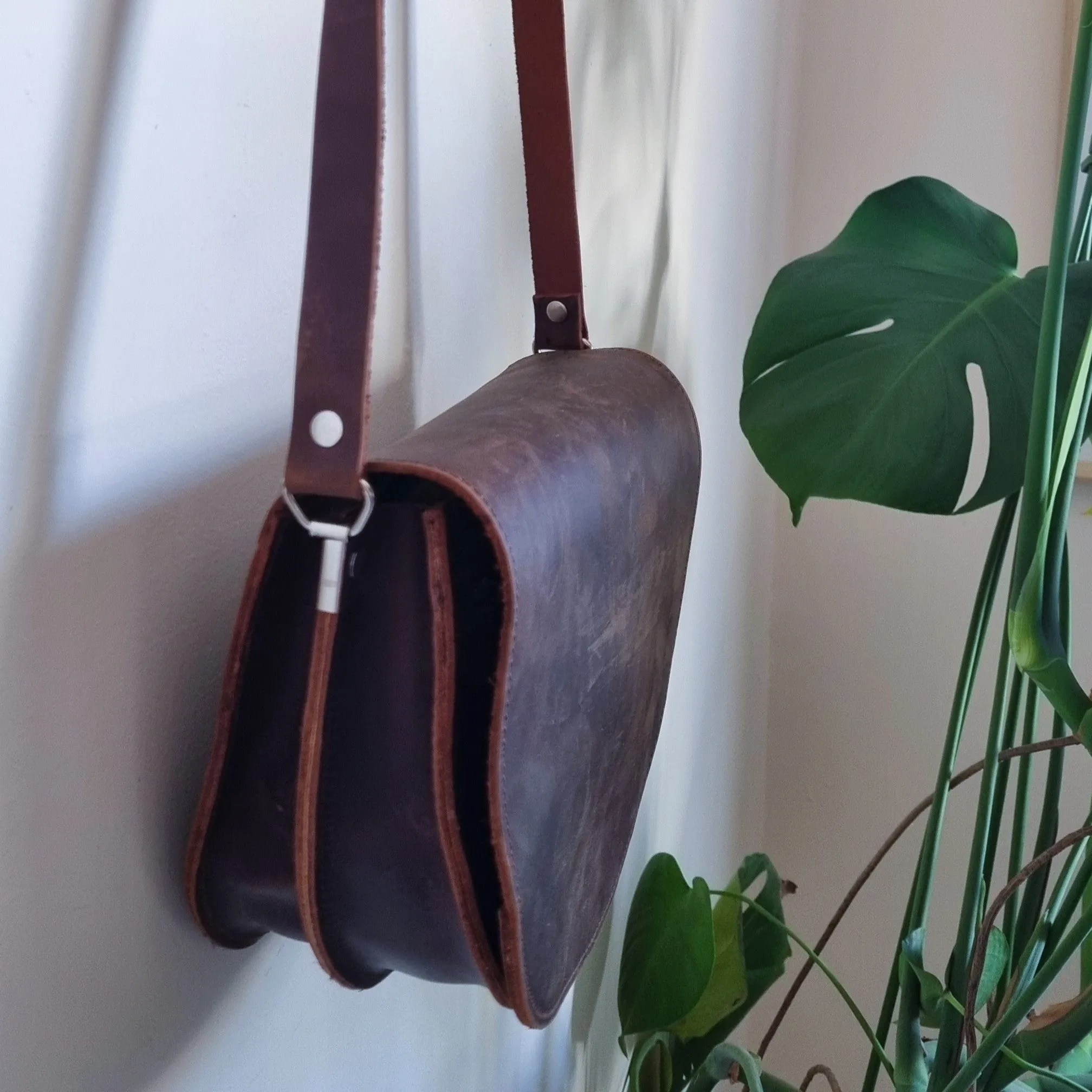 Leather bag