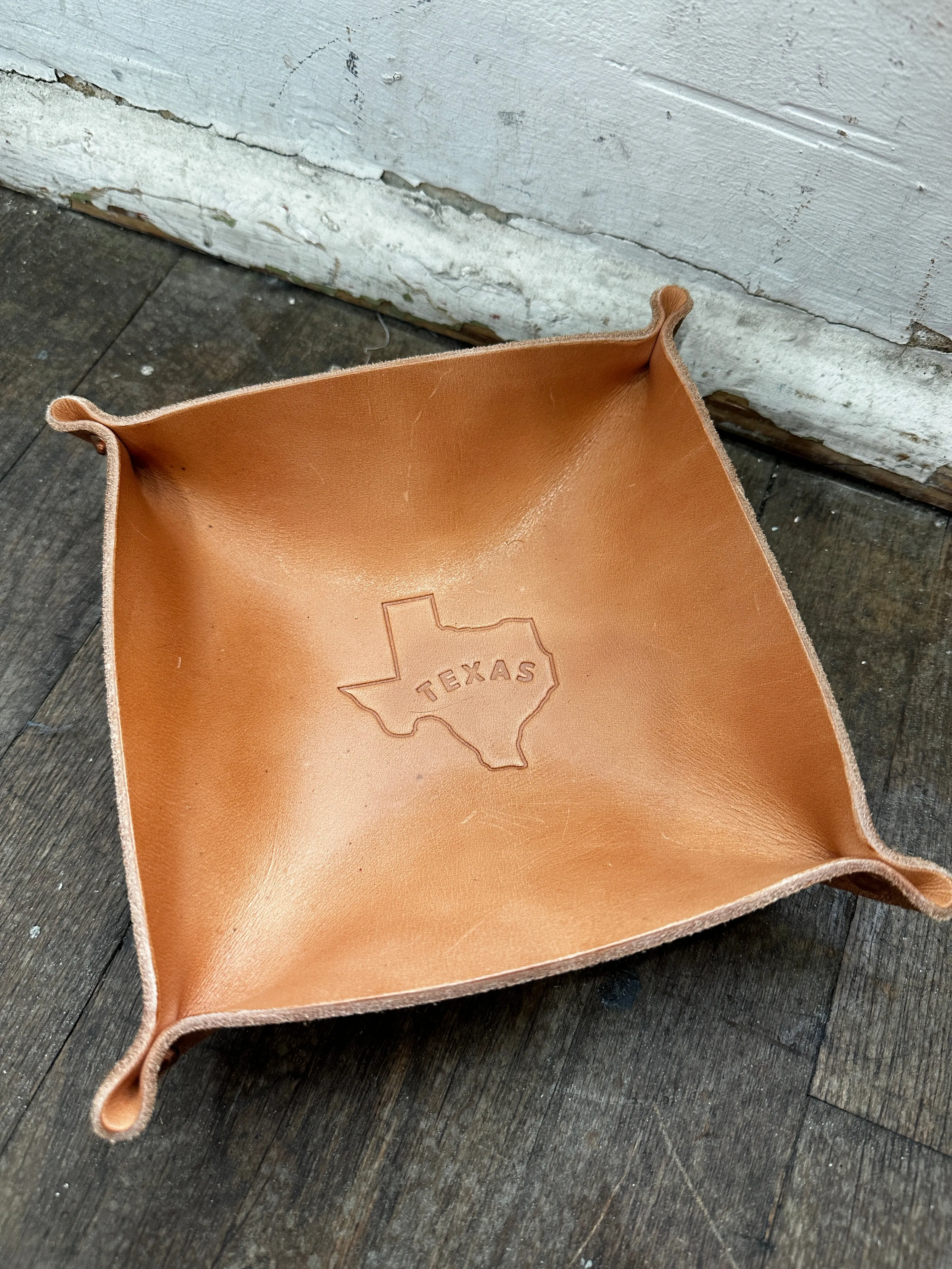 Leather Valet Tray | TX Outline | Manready Mercantile