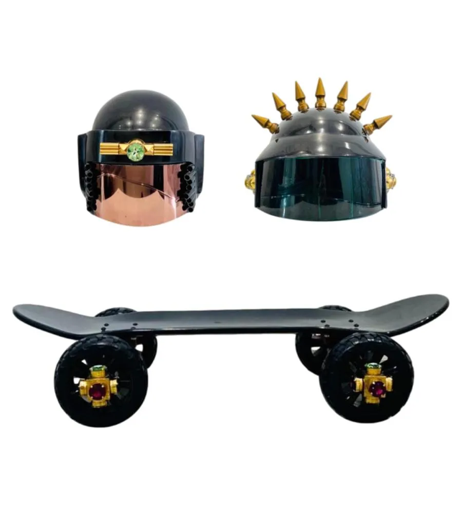 Mawi Ltd Edition Skate Board & Matching Helmets