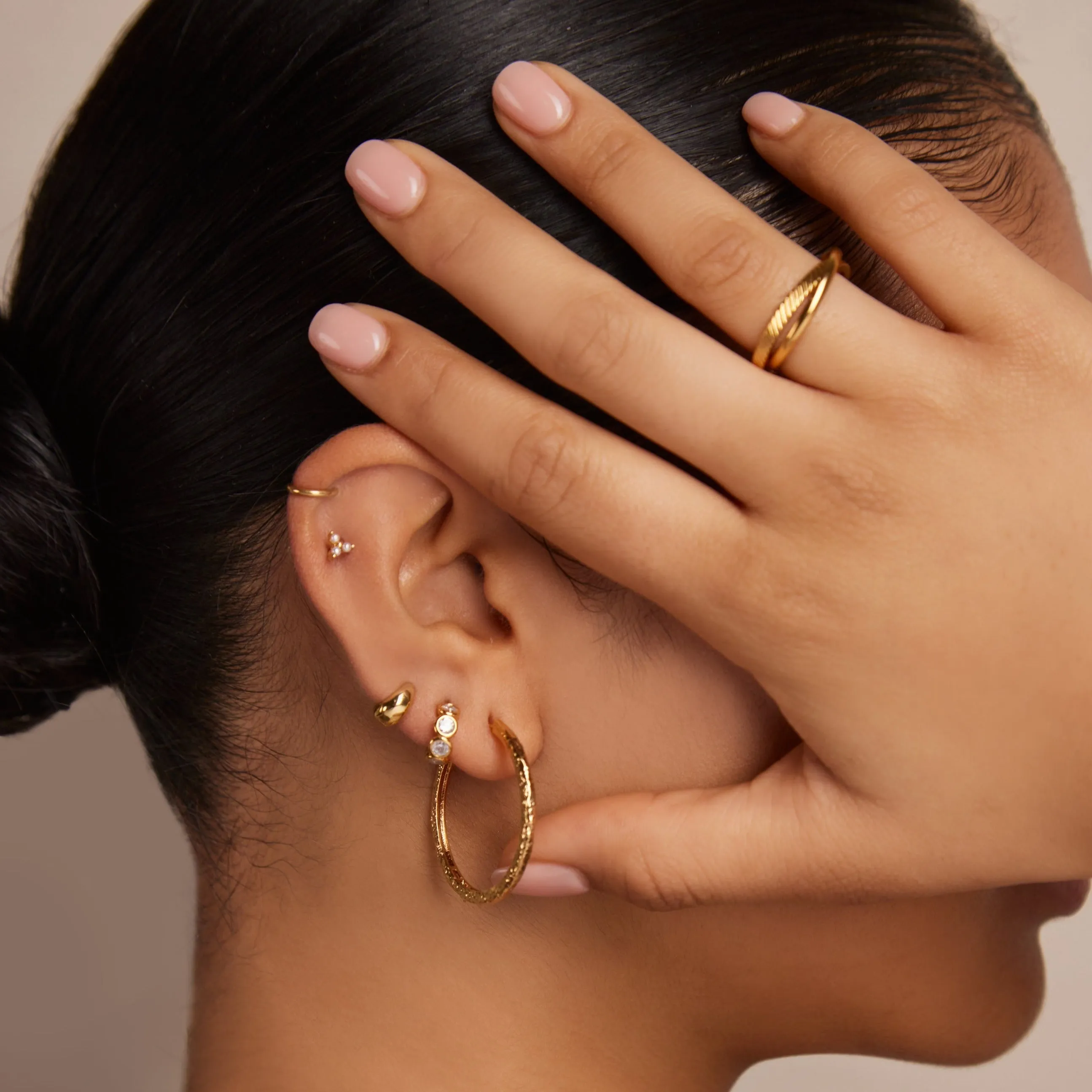 Molten Mid-Sized Hoop Earrings