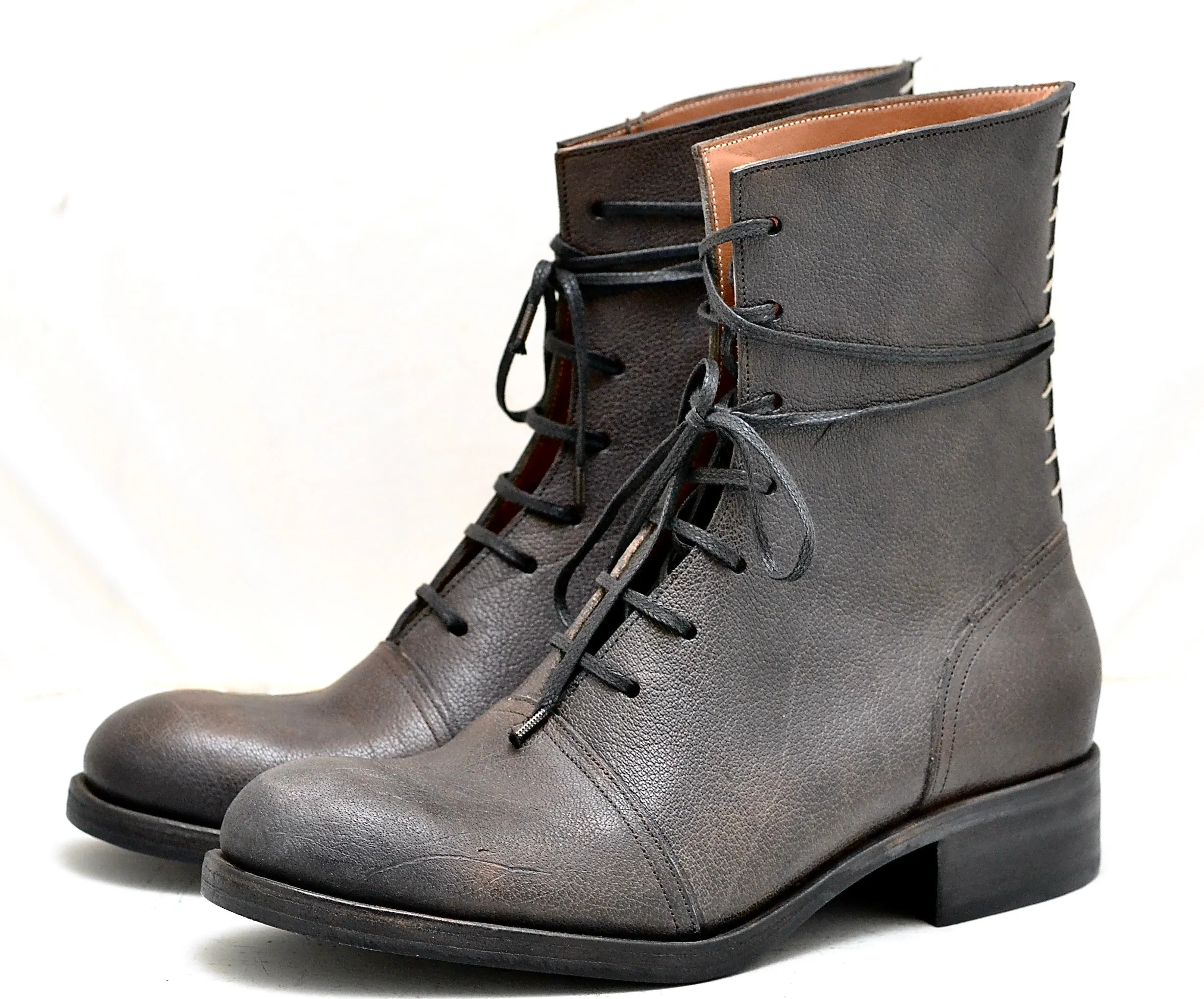 Oxford Boot  |  Dark grey | Bison