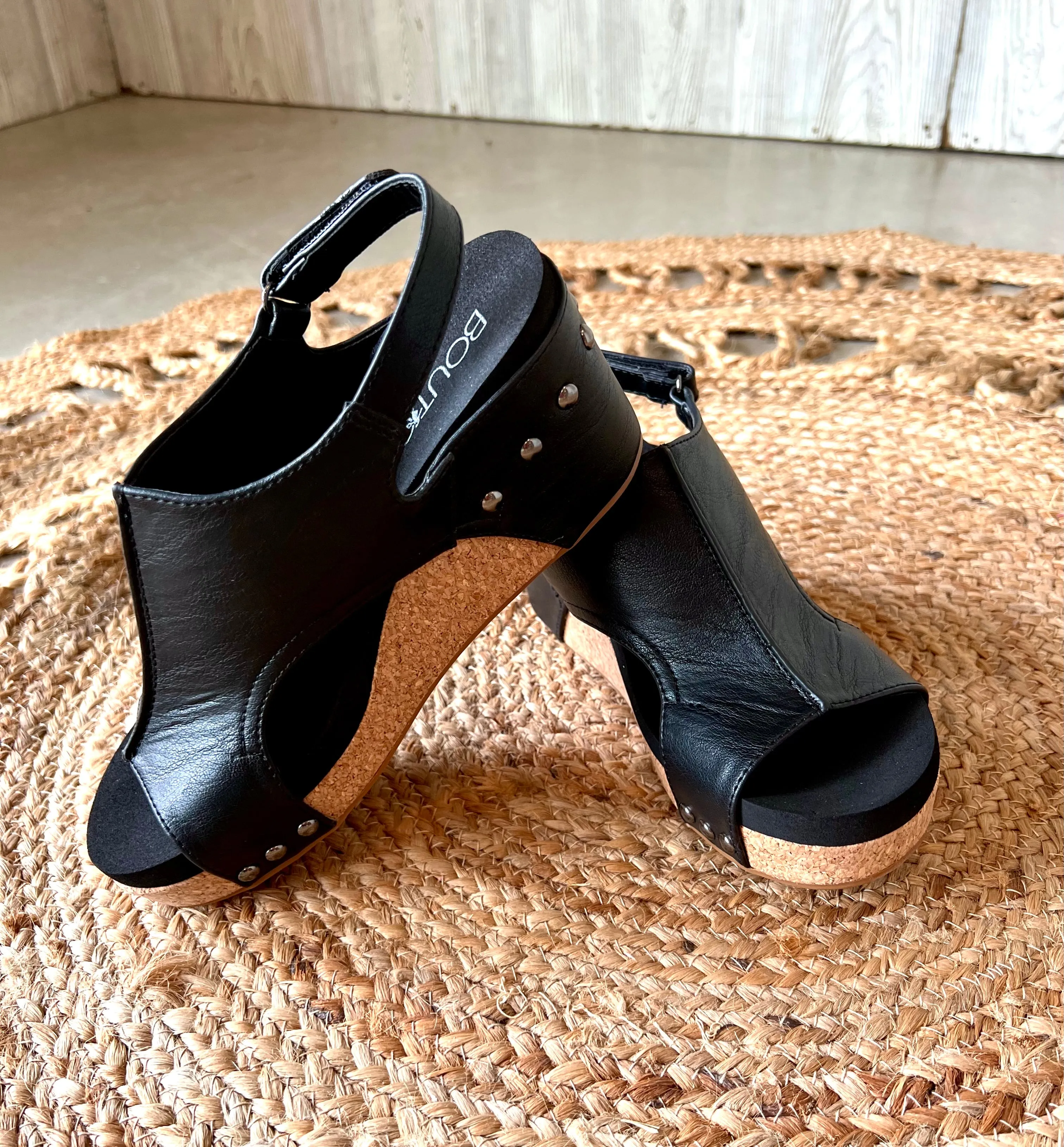 The Carly Wedge in Black