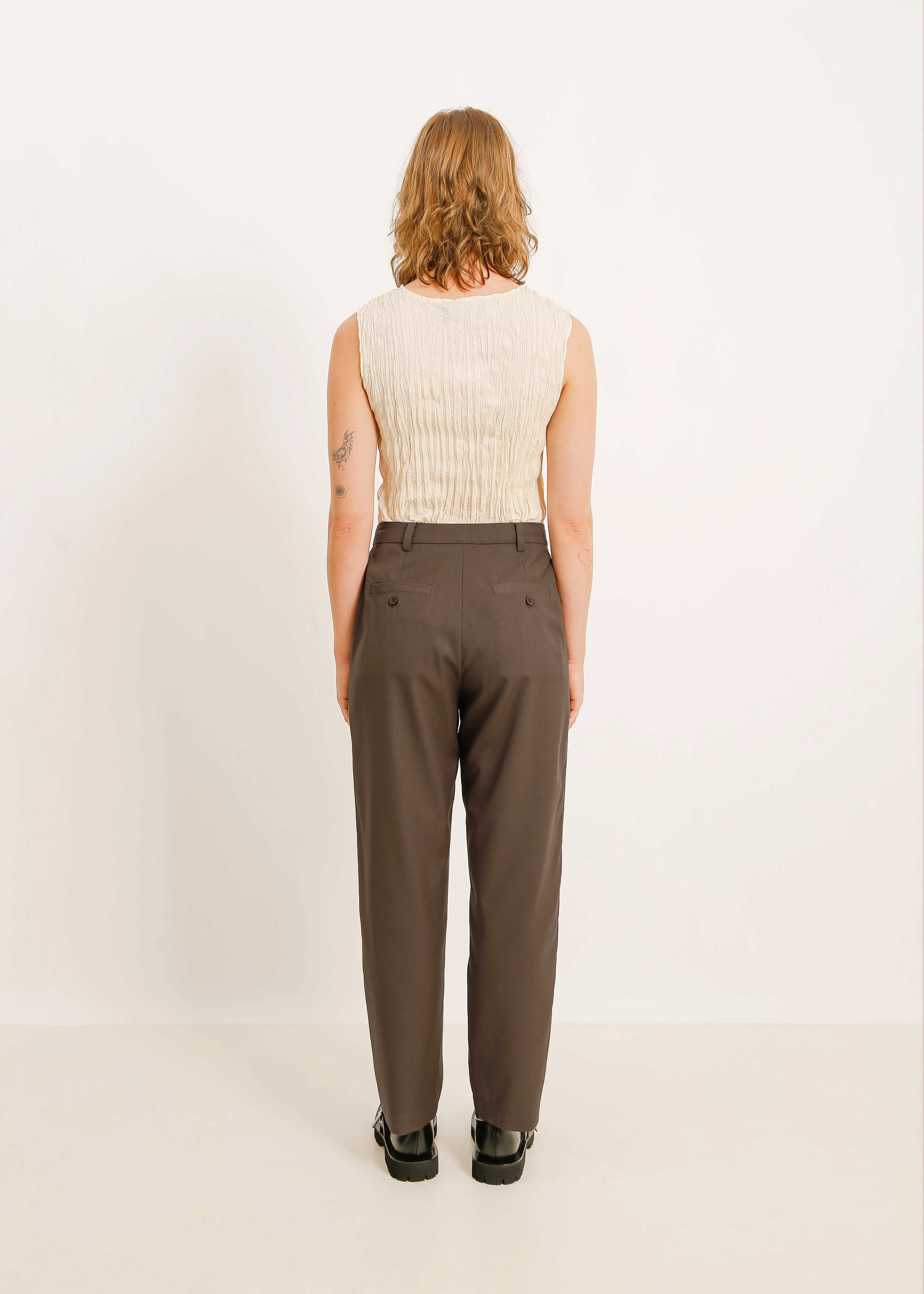 W24 | CALEB PANT / MOCHA