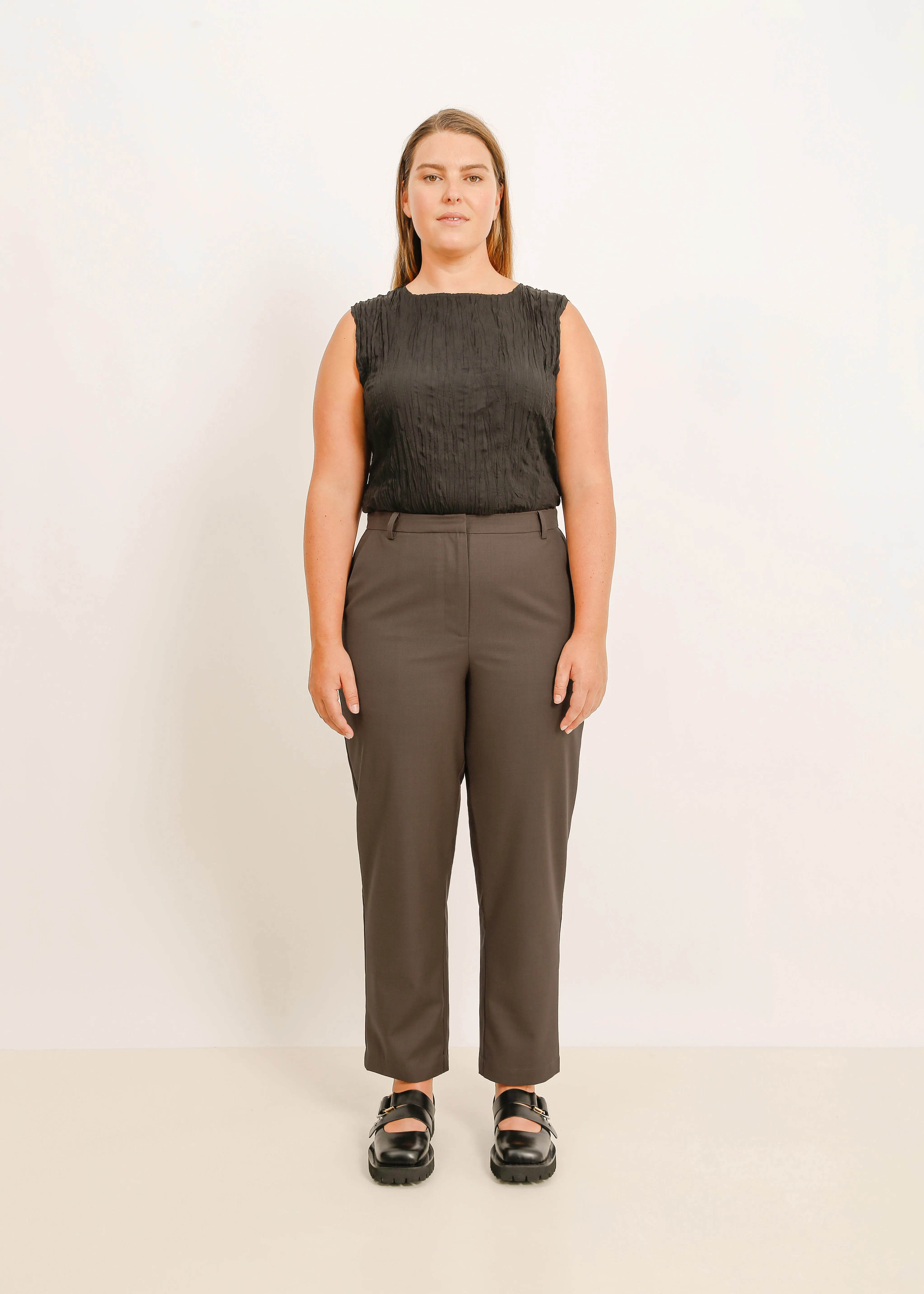 W24 | CALEB PANT / MOCHA